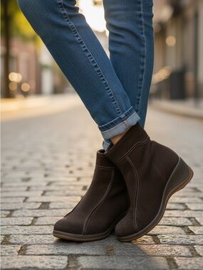 La Canadienne Sibil2 Womens Suede Ankle Boots Brown wedges sidezipper classic 35